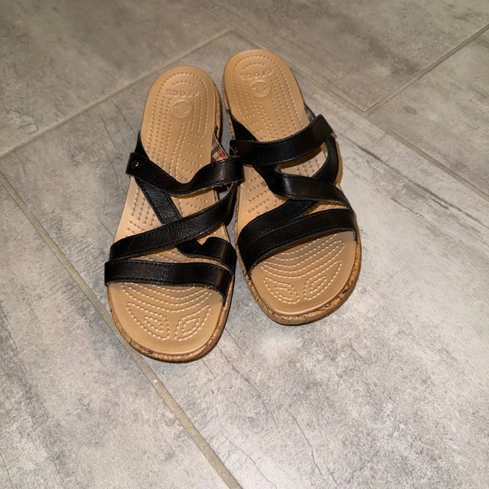 Crocs Women's Size 9 We Sandals Black‎ Strappy Cork Comfort Casual Shoes